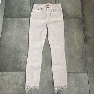 MOTHER high waisted looker dagger ankle fray pretty just strolled in the city 25